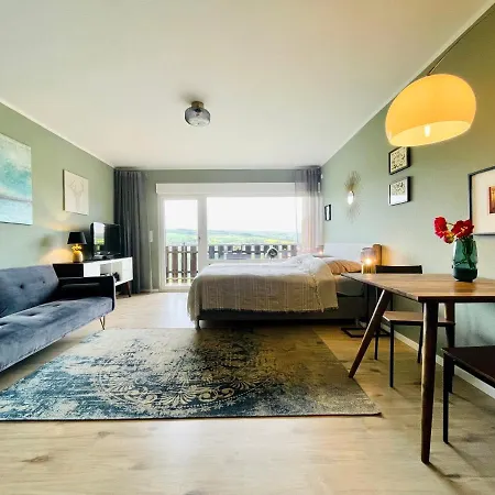 #2 Studioapartment Mit Loreleyblick Direkt An Der Schoensten Etappe Des Rheinsteigs Patersberg